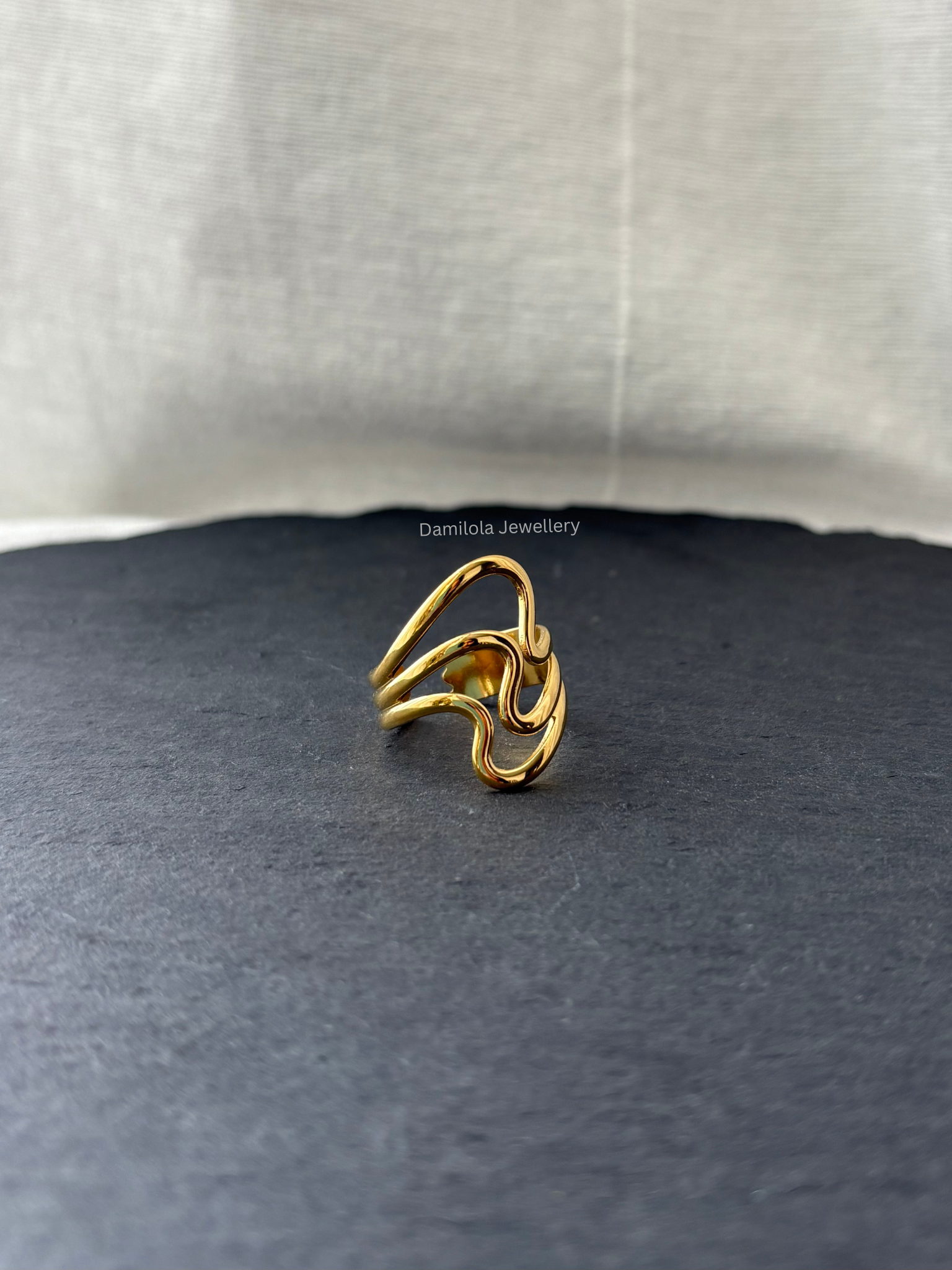 Trinity Ring - Gold